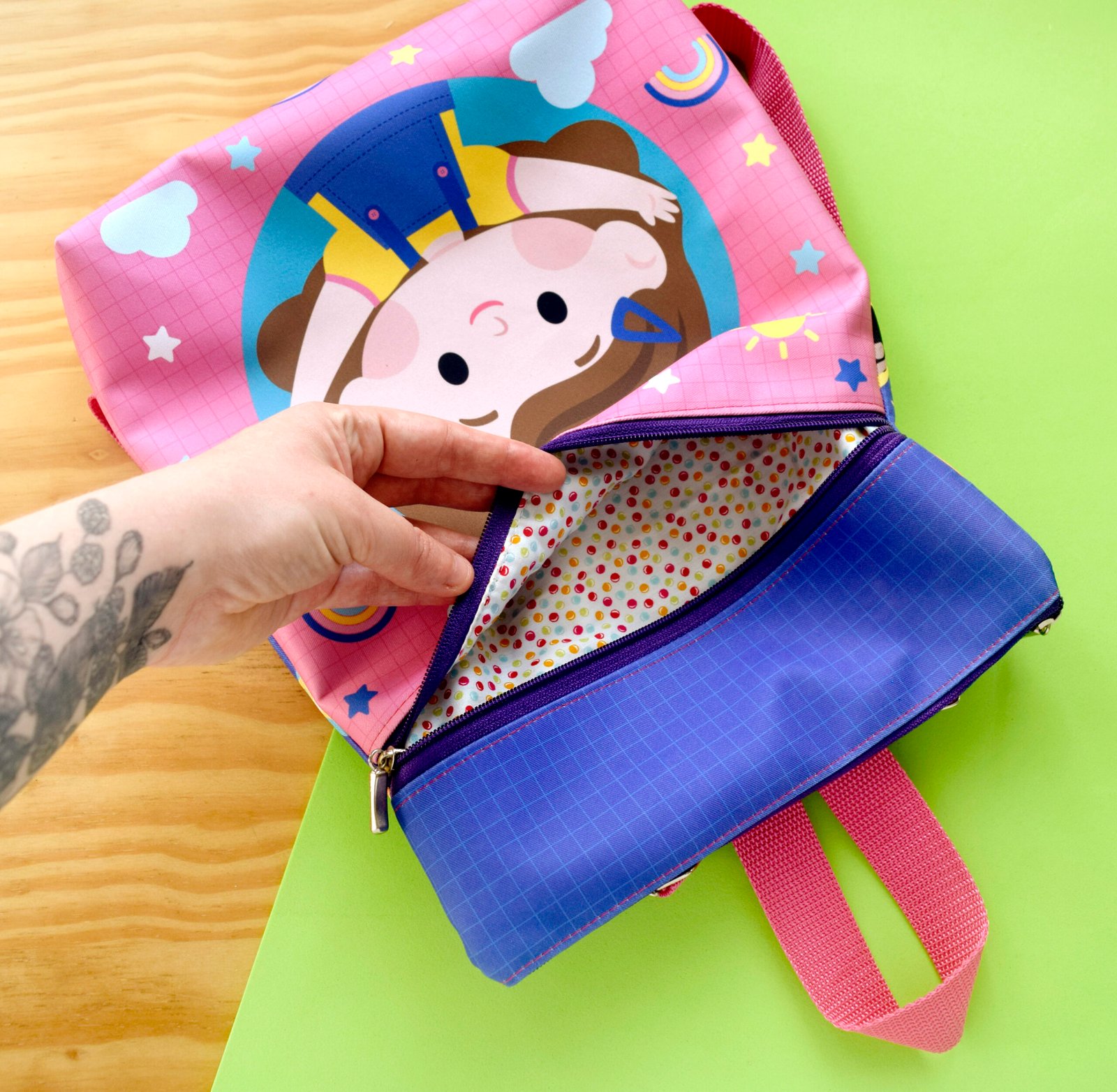 Personal Arte - Novos modelos de Painel Mochila Média @meiatigelacrafts 😍❤  Confira todos em nosso site